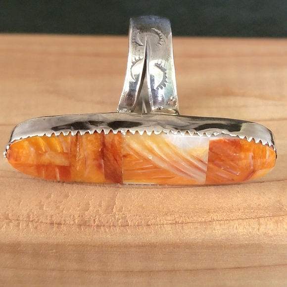 NATIVE AMERICAN STERLING BRIGHT SPINEY OYSTER RING, Size 7, Tight - Picture 5 of 12